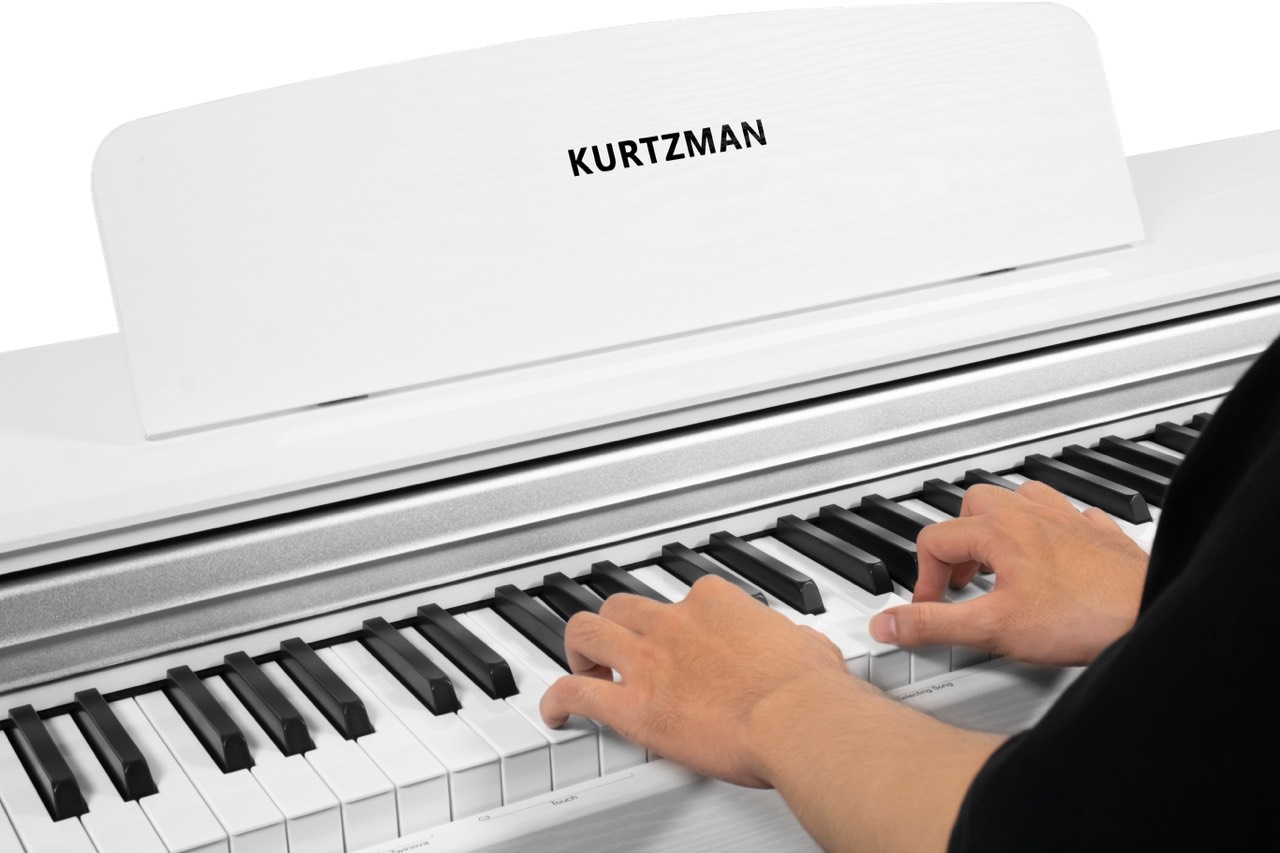 pIANO kURTZMAN
