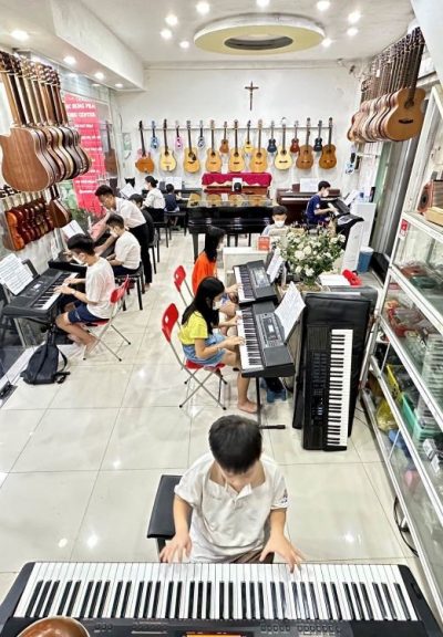 TẠI SAO NÊN CHỌN KHOÁ HỌC PIANO TẠI NGỌC HƯNG PHÁT MUSIC?